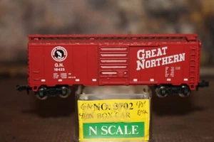 N scale MODEL POWER 40 ft boxcar, Great Northern RR - Picture 1 of 2