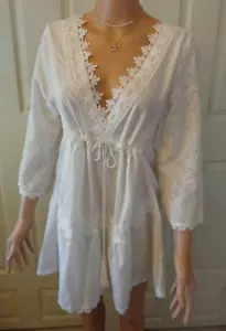 Whiteđź’—Paisley Embroidered 3/4 Sleeve Deep V-Neck Drawstring Waist Dressđź’—Sz M - Picture 1 of 9