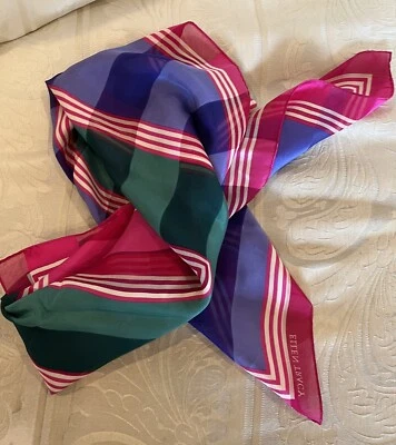 Bufanda de seda cuadrada Ellen Tracy 32” x 32” rosa púrpura verde estado impecable Foto 1 de 4