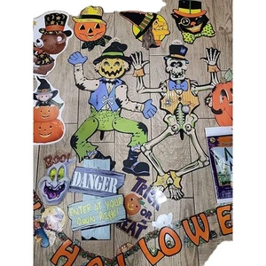 13 Vintage BEISTLE Set of HALLOWEEN Embossed Die Cut Mixed Lot - Picture 1 of 14