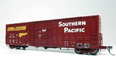 RAPIDO HO scale B100 Boxcar: Southern Pacific - Delivery: 6-pack #2 - Image 1 of 2