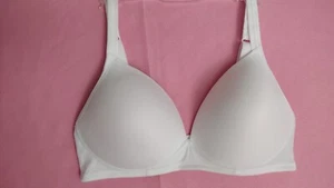 Warner´s WHITE 040030 Wireless Padded Uplift T-shirt Bra 36C - Picture 1 of 14
