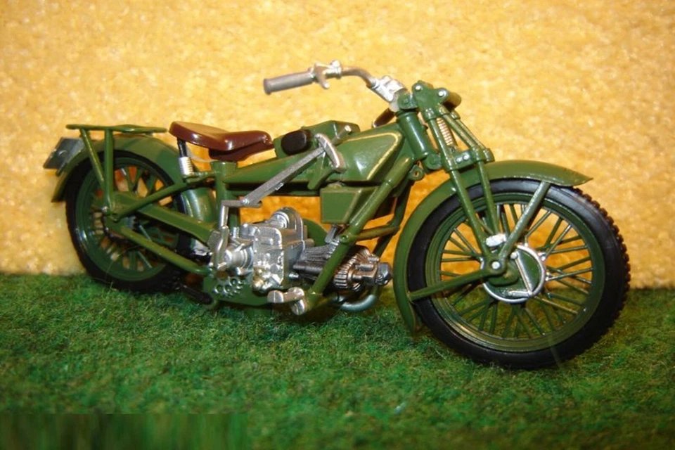1:24 Moto Guzzi Sport Grün STARLINE 02409 - Bild 1 von 1