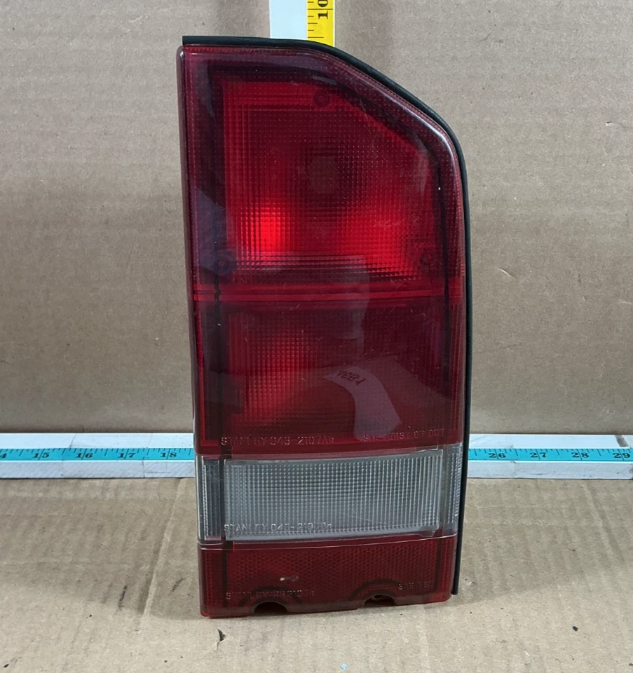 1990-1998 Geo Tracker Rear Right Passenger Side Tail Light Assembly - Image 1 of 4