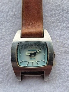 Diesel DZ 2038 Quartz Leather Watch For SPARES OR REPAIR - Picture 1 of 5