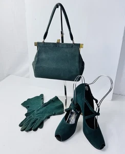 Vintage 1960s Shoes Heels sz 8 Gloves Purse Set Emerald Green Peekaboo Suede - Picture 1 of 21