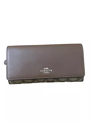 COACH Signature Leather Trifold ID Wallet - #F88024 Gold/Khaki Saddle 2 • 49.99€