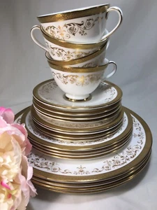 (20 Pcs) Royal Doulton Gold Encrusted 'Belmont' (4) 5 PIECE PLACE SETTINGS #4991 - Picture 1 of 17