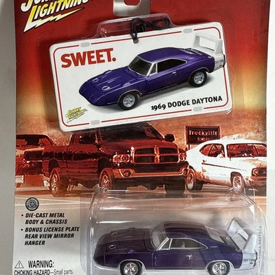 Dodge Daytona I14 1969 Johnny Lightning Mopar o sin auto exclusivo de Walmart Hemi Foto 1 de 2