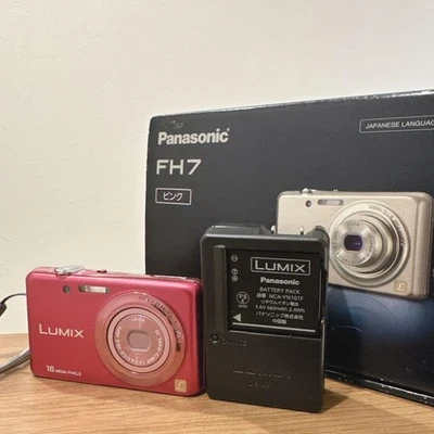 Cámara digital compacta Panasonic LUMIX DMC-FH7 rosa con batería y cargador Foto 1 de 4