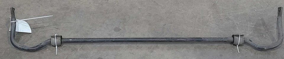 Barra estabilizadora trasera Mercedes Benz CLA250 2014 barra estabilizadora OEM 2463204211 Foto 1 de 3