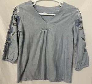 J Jill Soft Denim Peasant Blouse Blue Stripe Embroidered Sleeves V Neck XS - Picture 1 of 10