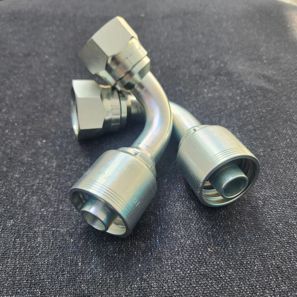 13971-16-12 3/4" to 1" 90° Female JIC 37° Swivel, J Series - Image 1 of 4