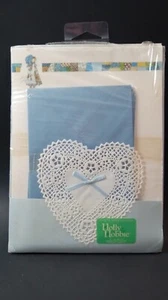 1989 Holly Hobbie Schreibwaren 32 Deko Papiere & 16 Umschläge Neu aus altem Lagerbestand blau - Bild 1 von 5