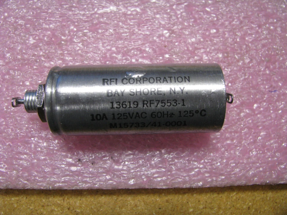 RFI CORP FILTER RF # M15733/41-0001 ( RF7553-1 ) NSN: 5915-01-086-0009 - Image 1 of 1