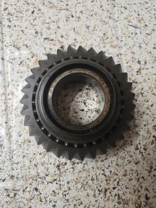 F5M33 5th Gear Assembly - Picture 1 of 2