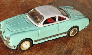 altes vintage Blechspielzeug Oldtimer VW Karman Ghia Friktion 1:18 - Picture 1 of 11