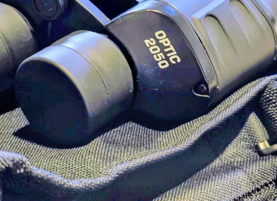 Optic 2050 Binoculars With Lens Covers and Carry Case New - Image 1 of 4
