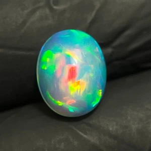 2,10 kt Unglaublicher Äthiopischer Opal Edelstein Welo Multi Feueropal Oval Cabochon - Bild 1 von 8