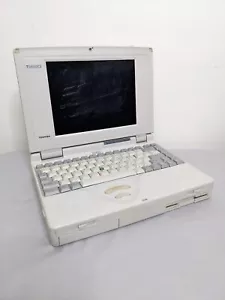 Toshiba T2400CS 1994 PA1155EA Rare Vintage Laptop As Is No Cords FOR PARTS ONLY - Picture 1 of 22
