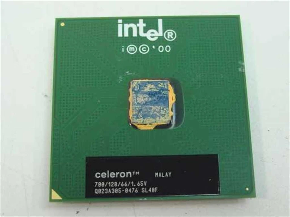 Intel SL48F PIII Celeron Processor 700/128/66/1.65 Socket 370 CPU - Image 1 of 3