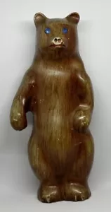 "Statuetta vintage orso marrone in piedi gemma blu occhi legno finto plastica 7,5"" - Foto 1 di 13