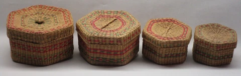 Vintage Sweetgrass Nesting Baskets Set of 4 Cover