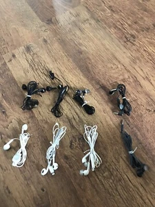 joblot Off 8 headphones Samsung Nokia iPhone AKG - Picture 1 of 5