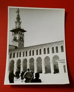 RARE VINTAGE BLACK & WHITE 1930-40's PHOTO "TOURIST at the BETHLEHEM CHURCH BELL - Picture 1 of 1