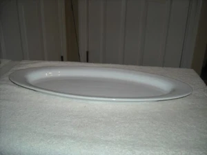 Vintage Serving Dish 19" x 7" Oval, Oven & Microwave Safe, Good Condition. - Picture 1 of 6
