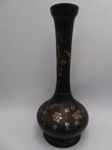 VINTAGE BRASS INDIAN BLACK LACQUERED SILVER METAL OVERLAY ENGRAVED FLORAL VASE - Picture 1 of 9