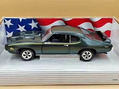 1/18 Pontiac GTO Judge Vert 1969 ERTL ref: 7328 - Photo 1/3