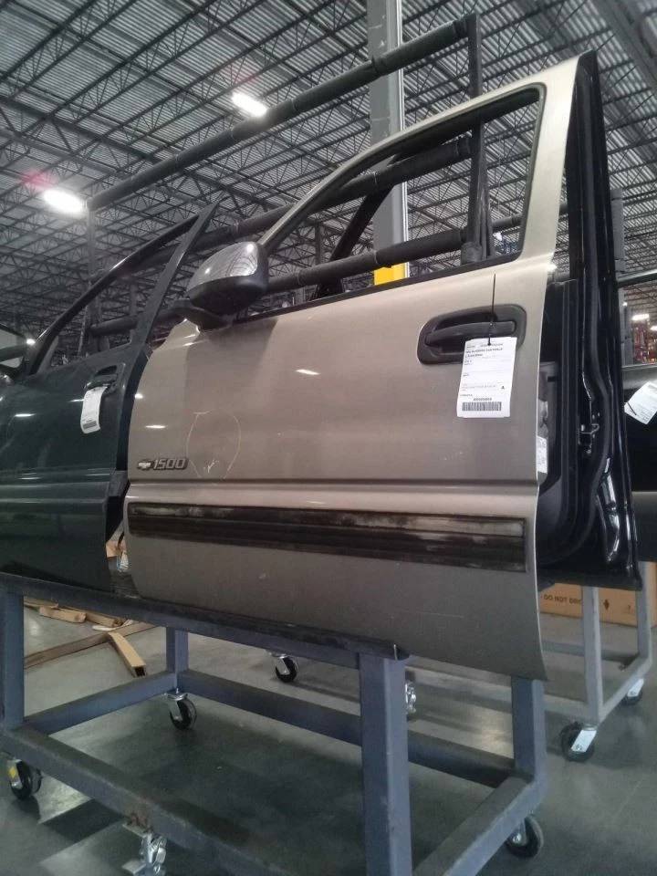 Puerta delantera del conductor estilo clásico eléctrica para camioneta Sierra 1500 99-07 502995 Foto 1 de 1