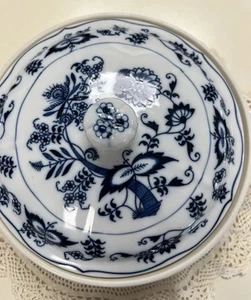 Blue Danube Japan BLUE ONION 1.5Qt Covered Casserole Dish Bowl - Picture 1 of 16