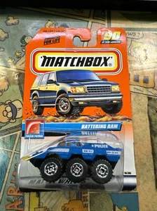 2000 Matchbox #90/100 Police Patrol BATTERING RAM Blue w/Chrome MCAT Spoke Wheel - Picture 1 of 6