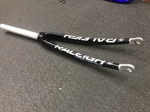 Raleigh Carbon Aluminum Road Bike Fork 700c 1 1/8Caliper Brake 3/8 QR - Picture 1 of 4