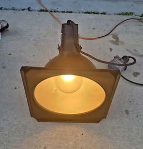 Altman CAT NO 154 Stage Studio Flood Wash Light - Picture 1 of 8