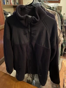 US Military Polartec Fleece Jacket. Black, Large Army, USMC, USAF, Navy - Picture 1 of 4