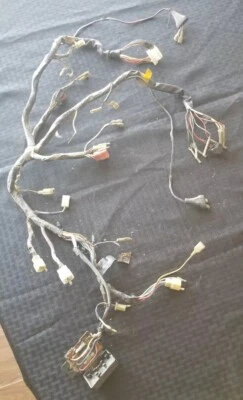 Arnés de cables principal Kawasaki GPZ550 1982 ♻️ Foto 1 de 4