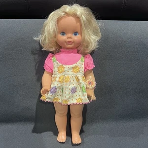 Vintage 1964 Mattel Timey Tell 18" Puppe mit Uhr - macht keinen Ton - wie besehen - Bild 1 von 6