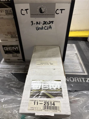 Cilindro maestro marca OEM Volkswagen 1990-1996 Passat Golf Jetta Eurovan Foto 1 de 2