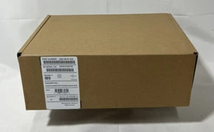 Polycom VVX310 PoE, GIG-E, Desktop Phone 2200-46161-025 With Curly Cord Ethernet - Picture 1 of 2