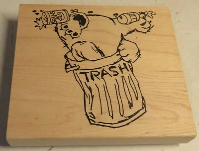 Sello de goma boceto de oso de basura Judith T-36 nuevo stock antiguo madera de 4" x 4-1/2" Foto 1 de 4