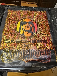 Snoopdog Skechers wiederverwendbare Tragetasche mit Rucksackriemen - Bild 1 von 2