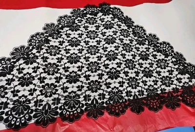 Cachecol mantilha capela náilon preto vintage da década de 1970, véu de igreja capela 42" de comprimento - Imagem 1 de 3