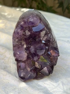 Amethyst Geode Cluster Cutbase Minas Giras Brasilien AAA+ 1135g 14 - Bild 1 von 8