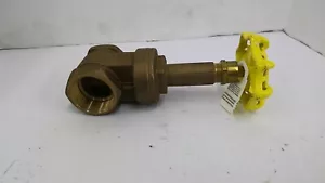 Apollo 3-007-01 1 1/2" Valve - Picture 1 of 8