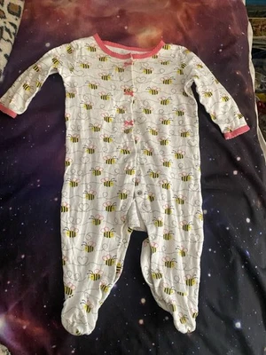 Conjunto para dormir de una pieza Koala bebé niña de 3 a 6 meses estampado de abejas blanco Foto 1 de 4