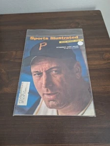 September 5, 1966 Harry Walker Pittsburgh Pirates Bear Bryant SPORTS ILLUSTRATED - Picture 1 of 6
