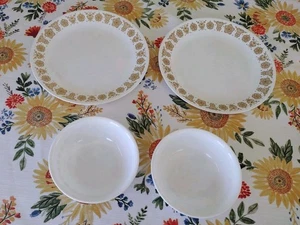 LOTE DE 4 2 PLATOS DE CENA FLORES DE TRIGO CASERO COSECHA CORELLE 10" ORO NARANJA 2 Cuencos - Imagen 1 de 3
